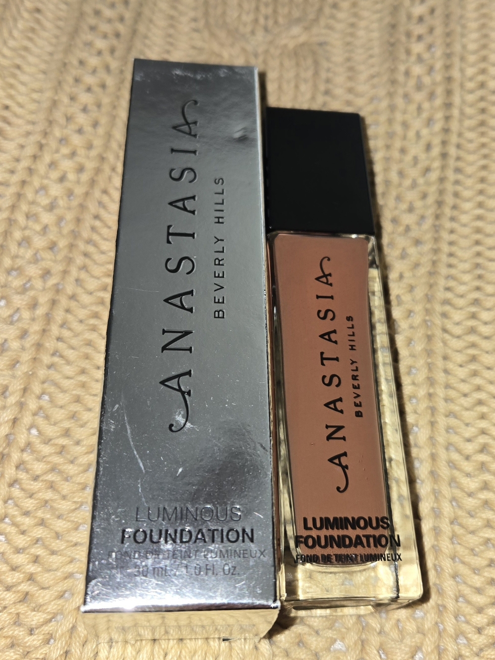 Anastasia Beverly Hills Luminous Foundation - 560W